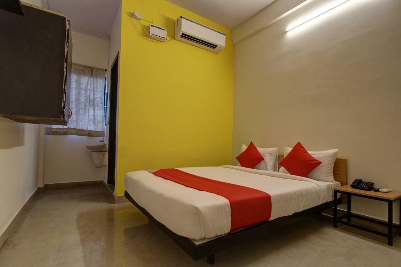 Oyo Flagship 36650 Tristar Inn Coimbatore Room photo