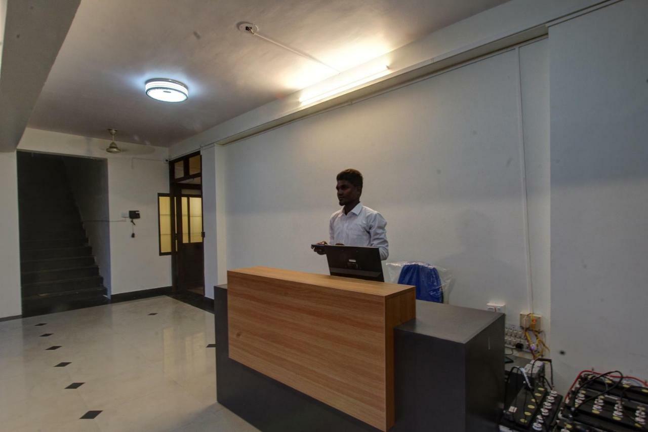 Oyo Flagship 36650 Tristar Inn Coimbatore Exterior photo